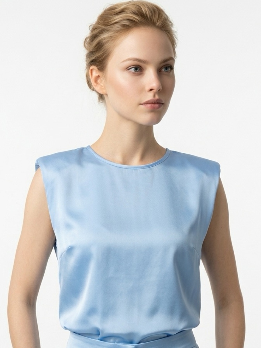 ✌️4 for $20✌️ Satiny blouse with shoulder pads